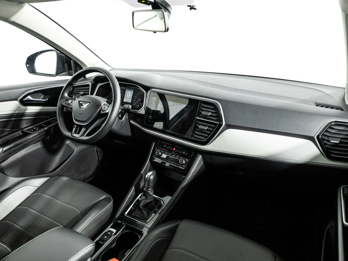 Jetta VS5 с пробегом — 2022 год. Фото: #8