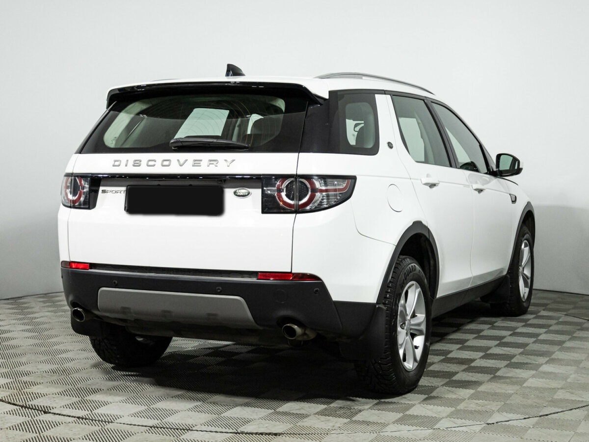 Land Rover Discovery Sport с пробегом — 2017 год. Фото: #3