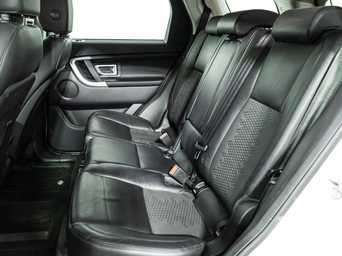 Land Rover Discovery Sport с пробегом — 2017 год. Фото: #8