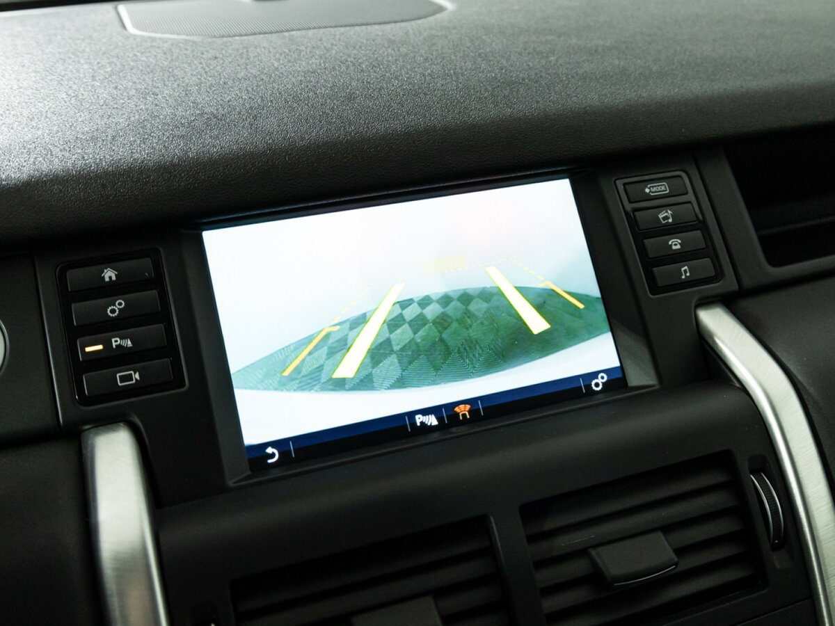 Land Rover Discovery Sport с пробегом — 2017 год. Фото: #13