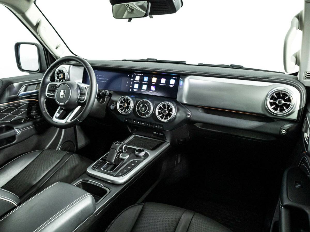 Tank 300 с пробегом — 2024 год. Фото: #6