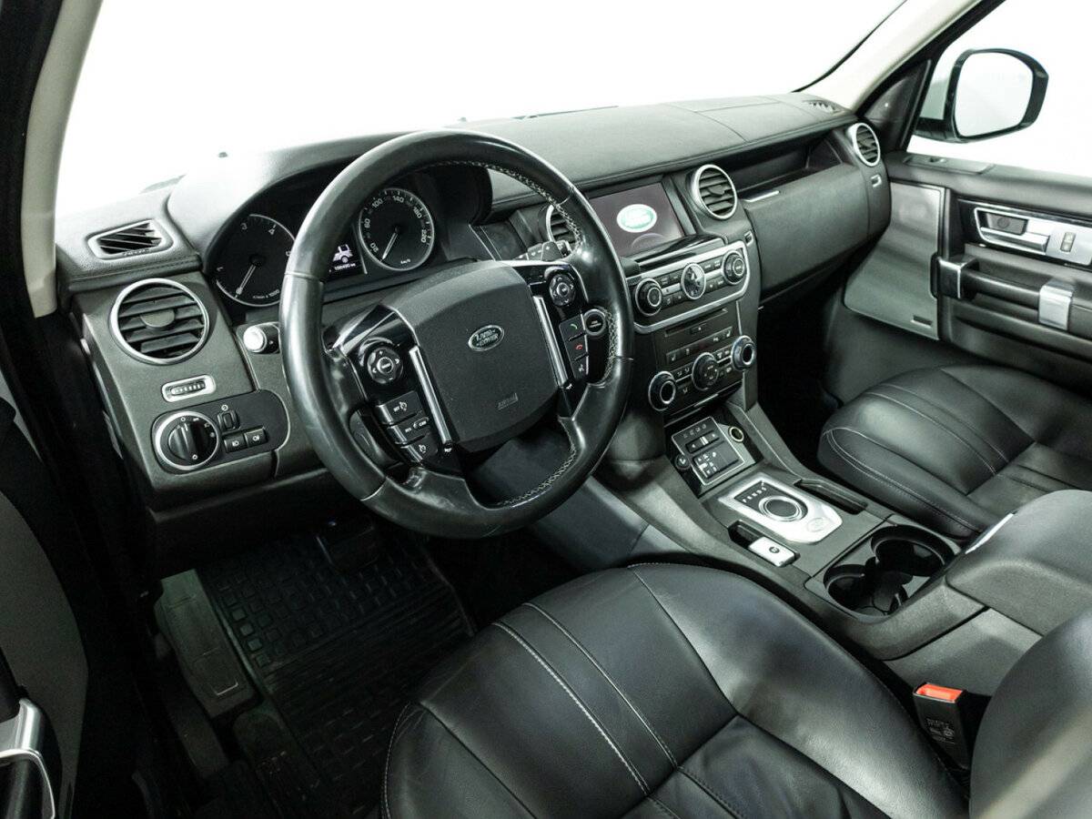 Land Rover Discovery с пробегом — 2015 год. Фото: #8