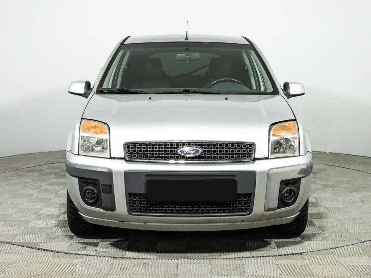 Ford Fusion с пробегом — 2006 год. Фото: #1