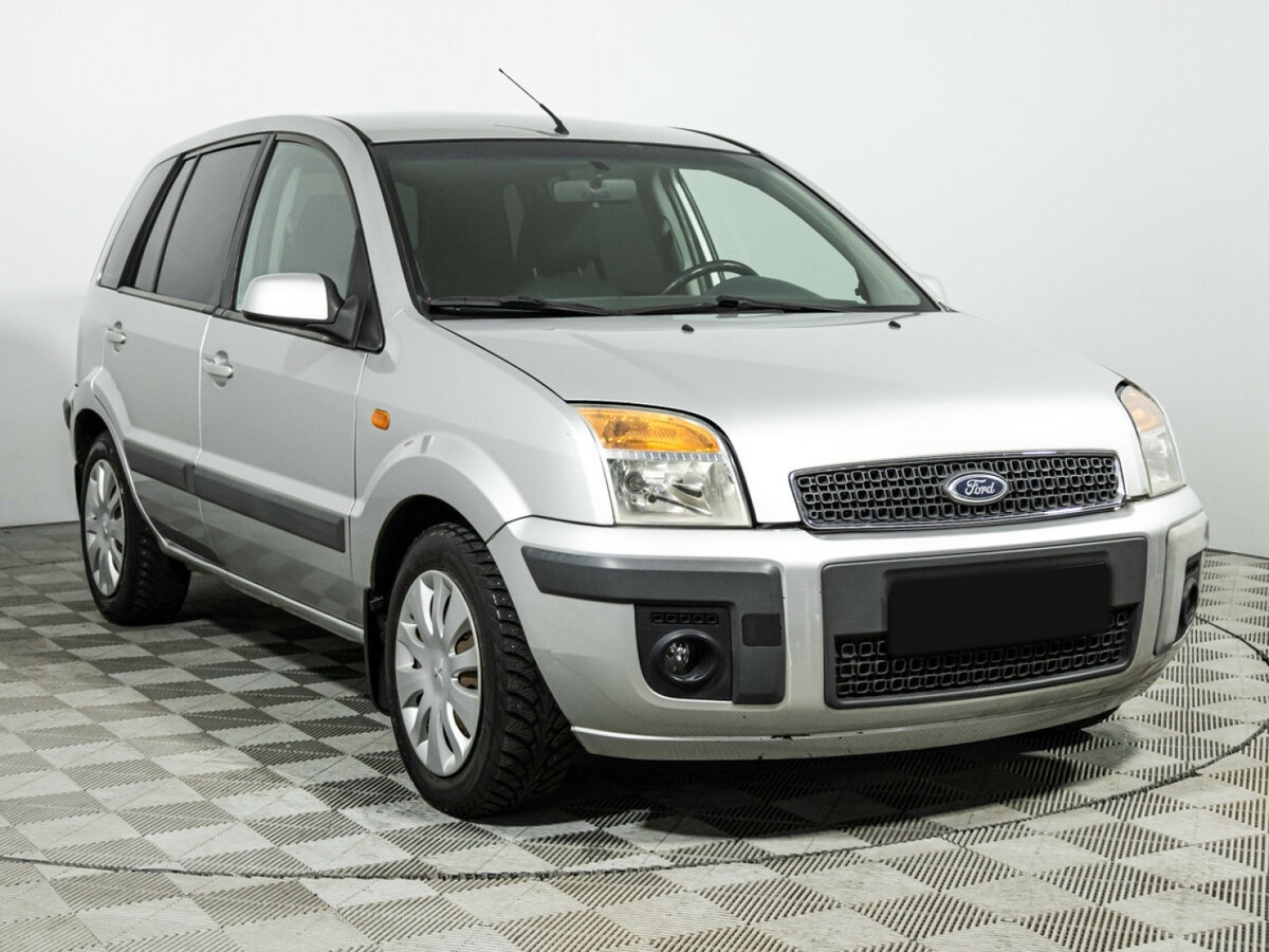 Ford Fusion с пробегом — 2006 год. Фото: #2