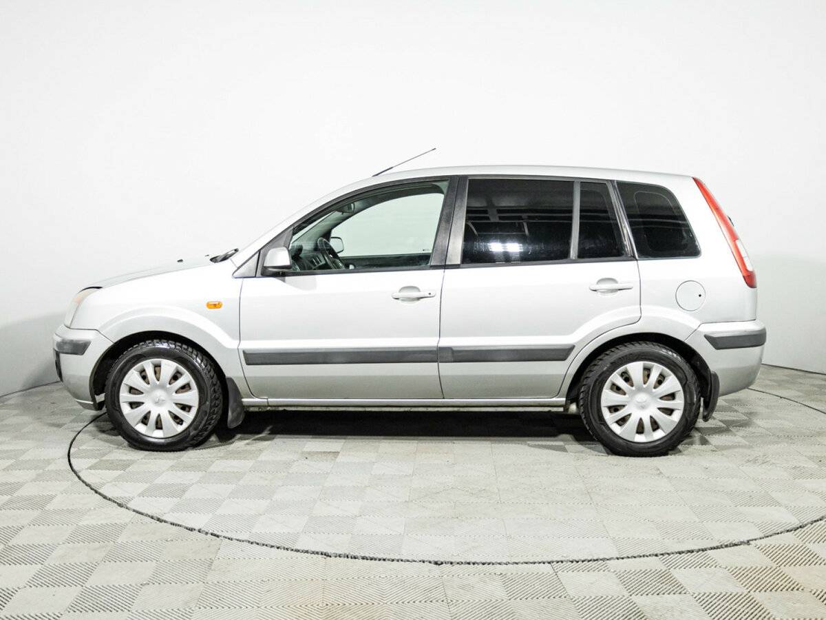 Ford Fusion с пробегом — 2006 год. Фото: #7