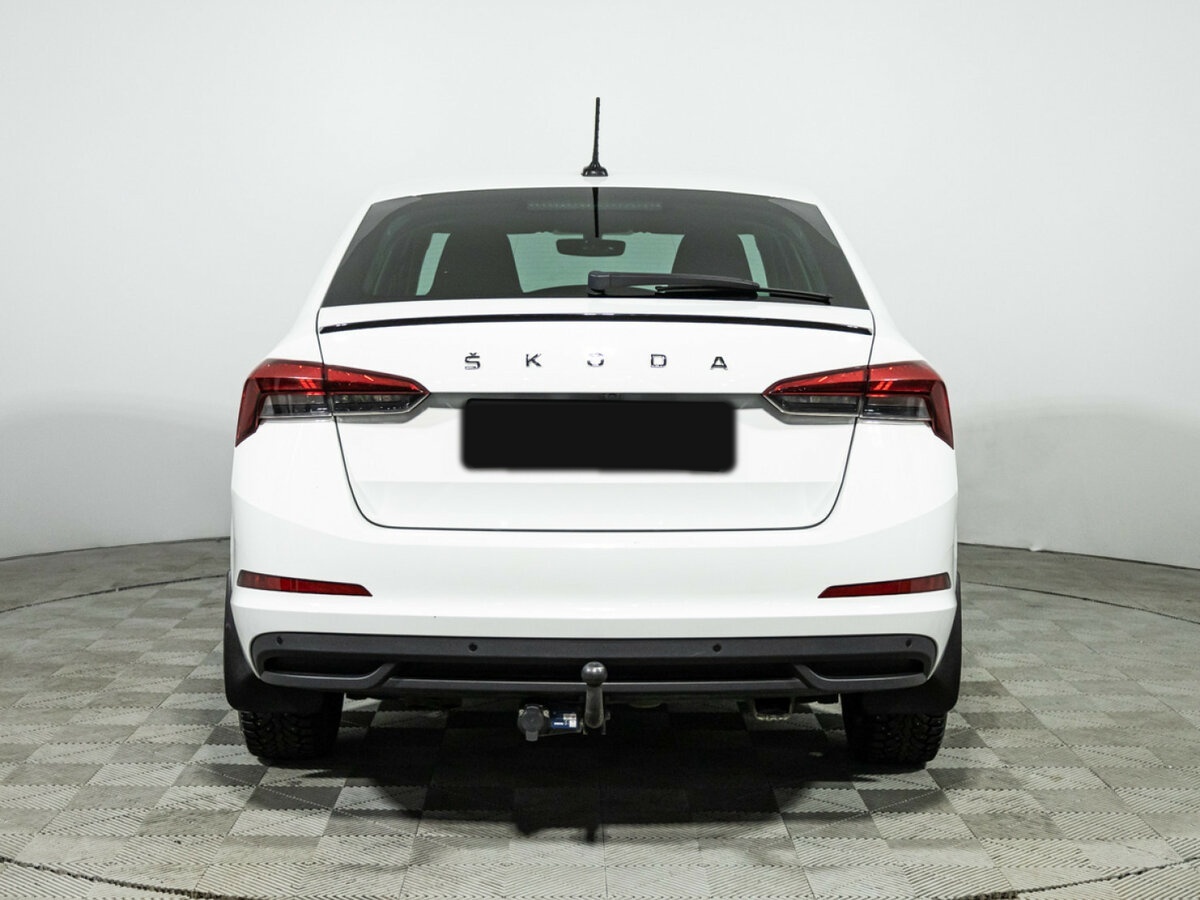 Skoda Rapid с пробегом — 2021 год. Фото: #5