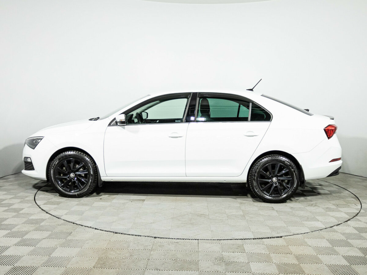 Skoda Rapid с пробегом — 2021 год. Фото: #7