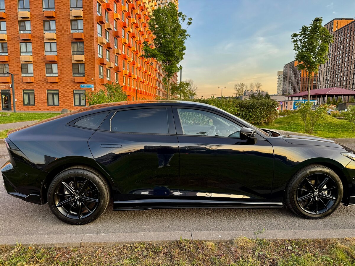 Changan UNI-V с пробегом — 2024 год. Фото: #3