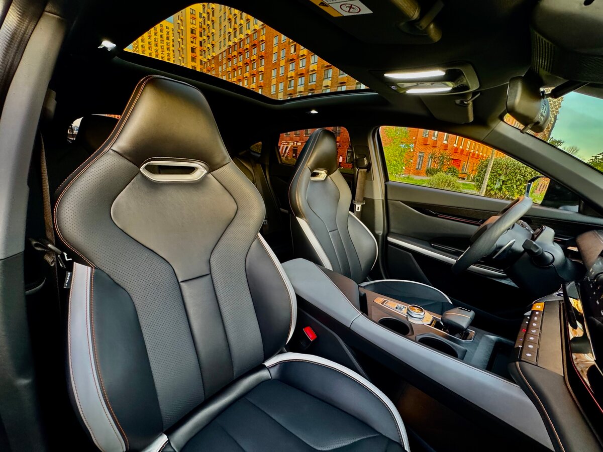 Changan UNI-V с пробегом — 2024 год. Фото: #8