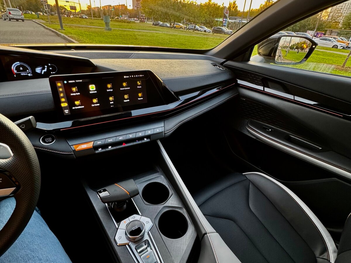 Changan UNI-V с пробегом — 2024 год. Фото: #9