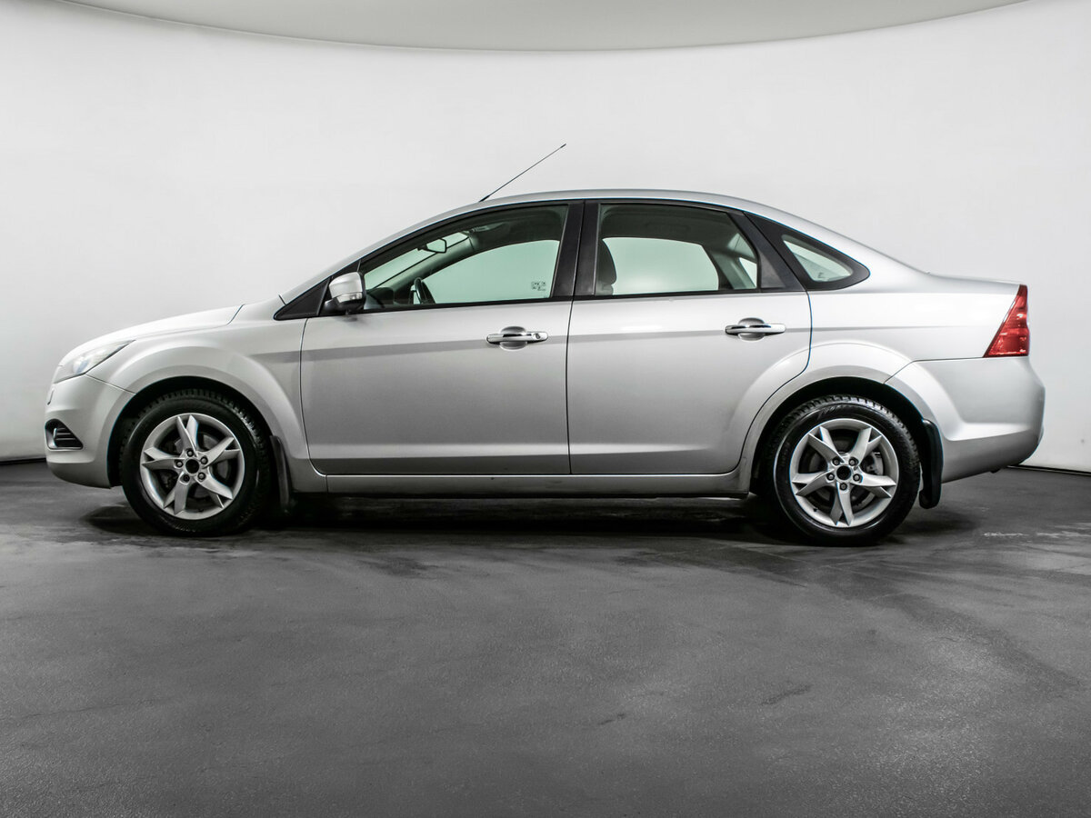 Ford Focus с пробегом — 2010 год. Фото: #9