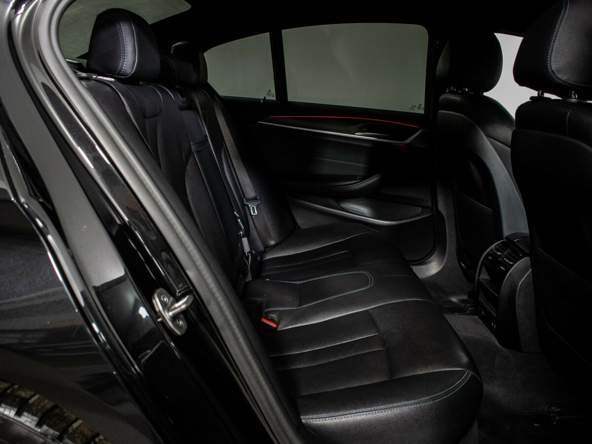 BMW 5 серии с пробегом — 2021 год. Фото: #8