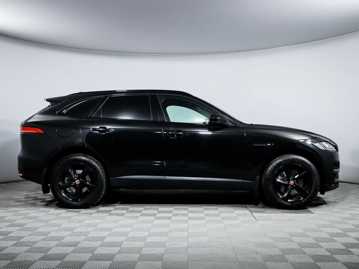 Jaguar F-Pace с пробегом — 2017 год. Фото: #3