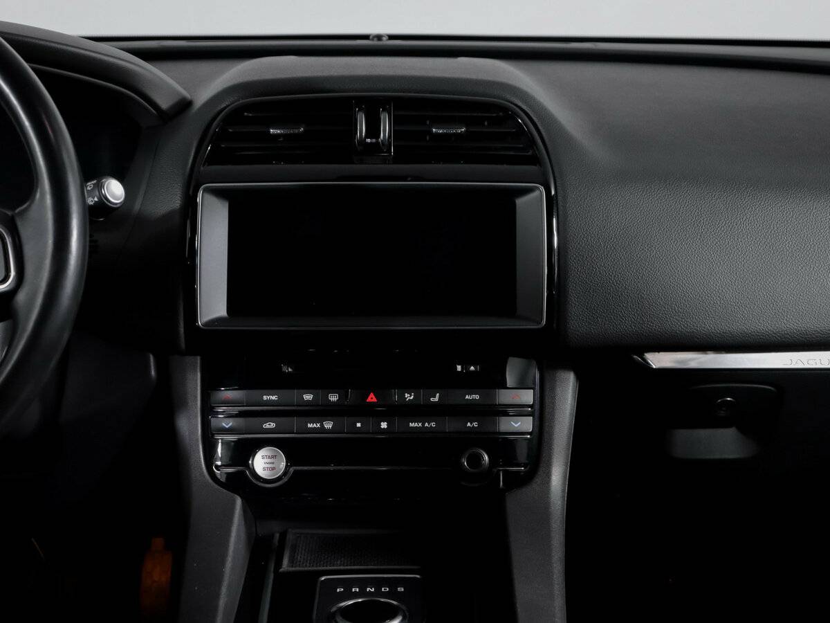 Jaguar F-Pace с пробегом — 2017 год. Фото: #12