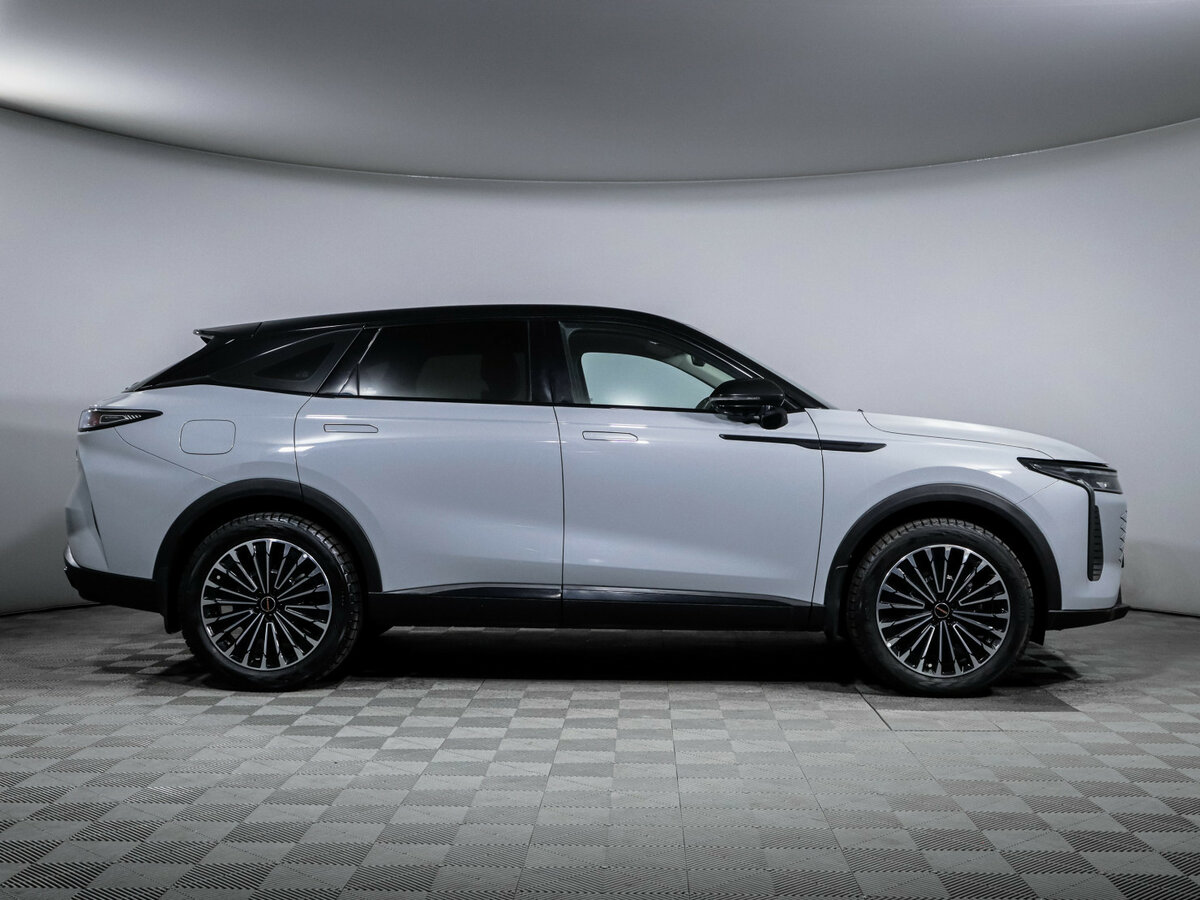 EXEED RX с пробегом — 2023 год. Фото: #3