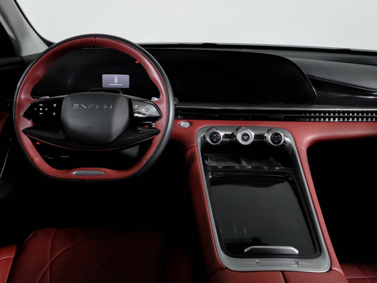 EXEED RX с пробегом — 2023 год. Фото: #11