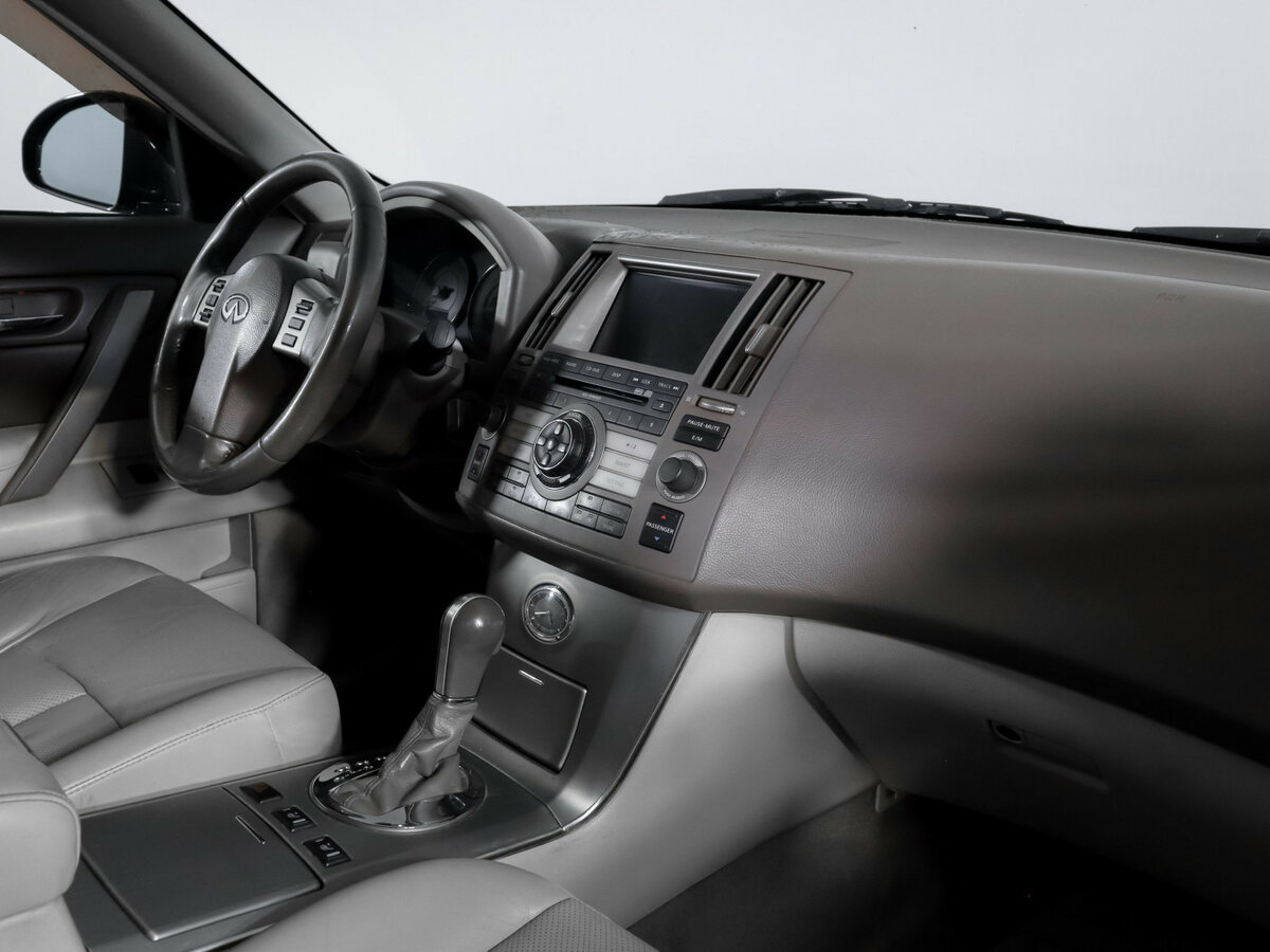 Infiniti FX с пробегом — 2007 год. Фото: #8