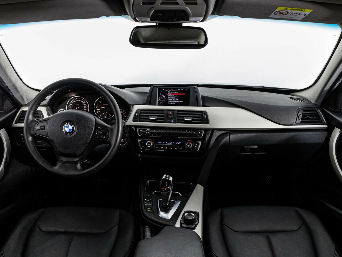 BMW 3 серии с пробегом — 2016 год. Фото: #8