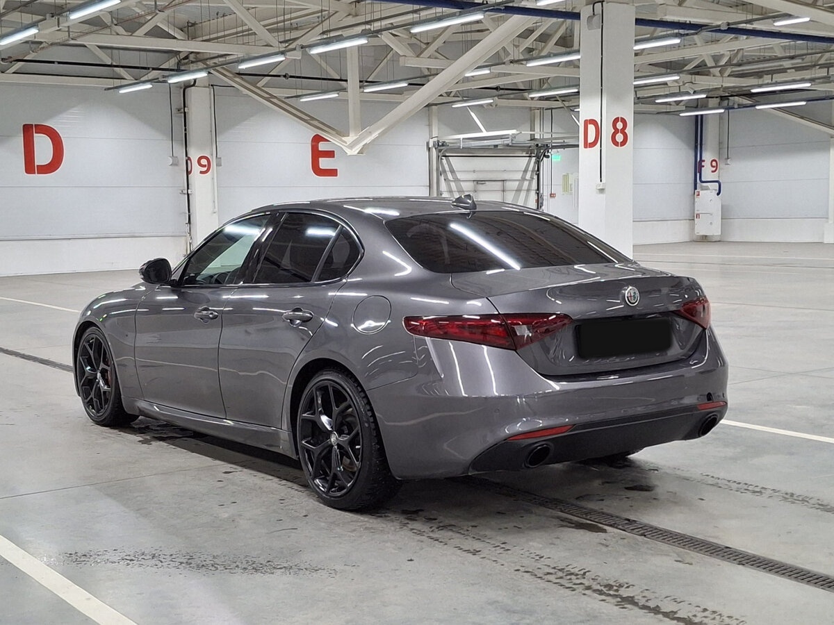 Alfa Romeo Giulia с пробегом — 2019 год. Фото: #6