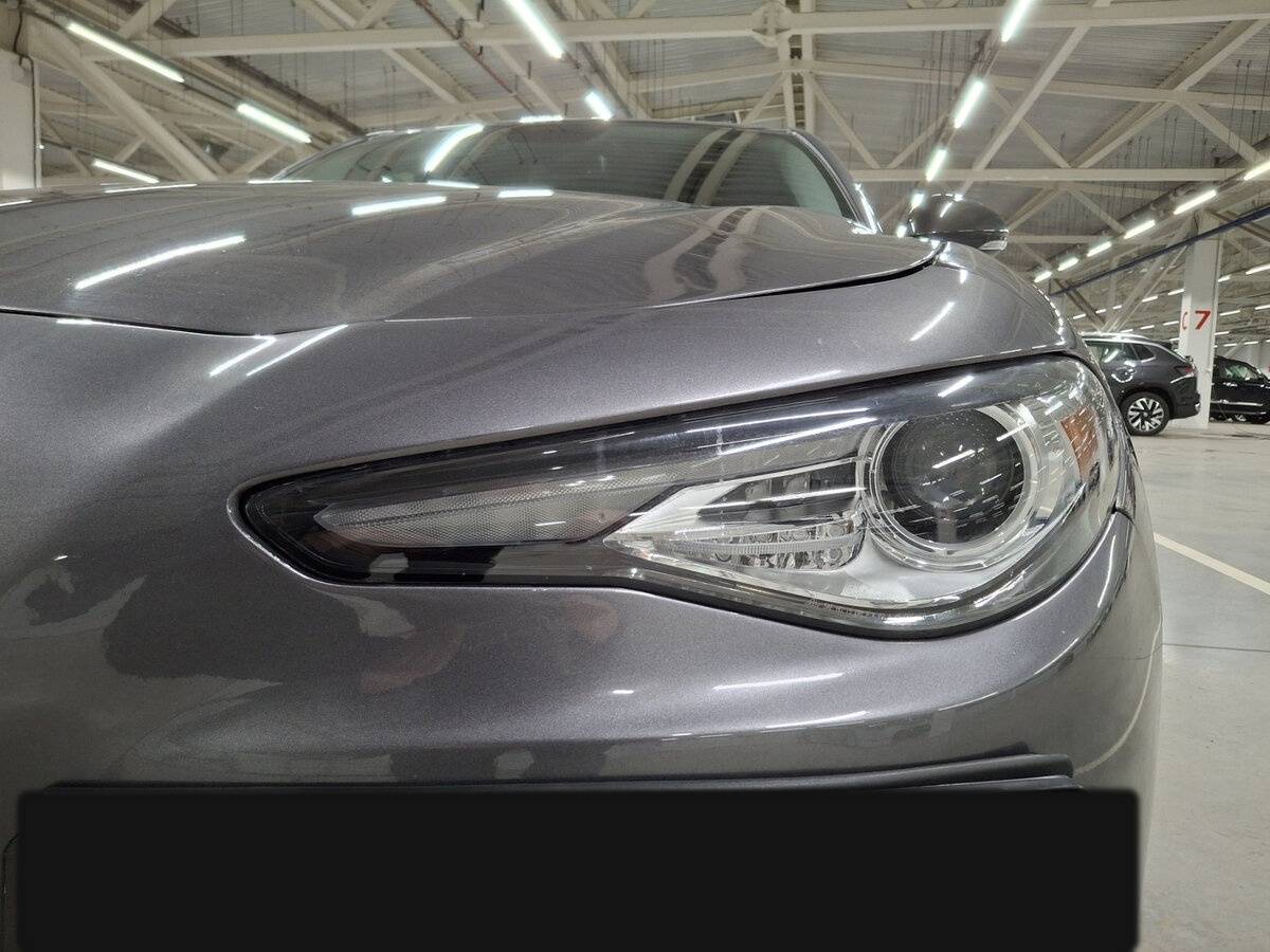 Alfa Romeo Giulia с пробегом — 2019 год. Фото: #15