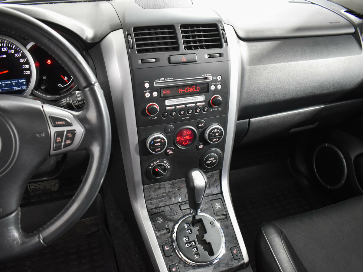 Suzuki Grand Vitara с пробегом — 2010 год. Фото: #16
