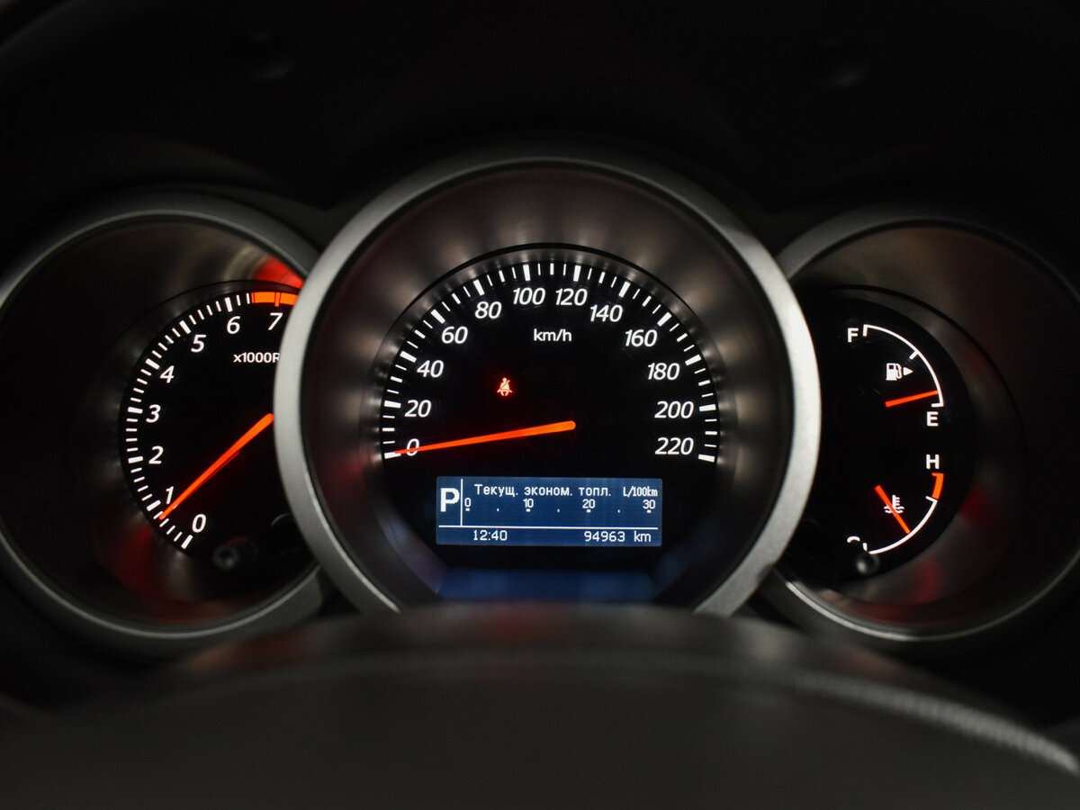 Suzuki Grand Vitara с пробегом — 2010 год. Фото: #19