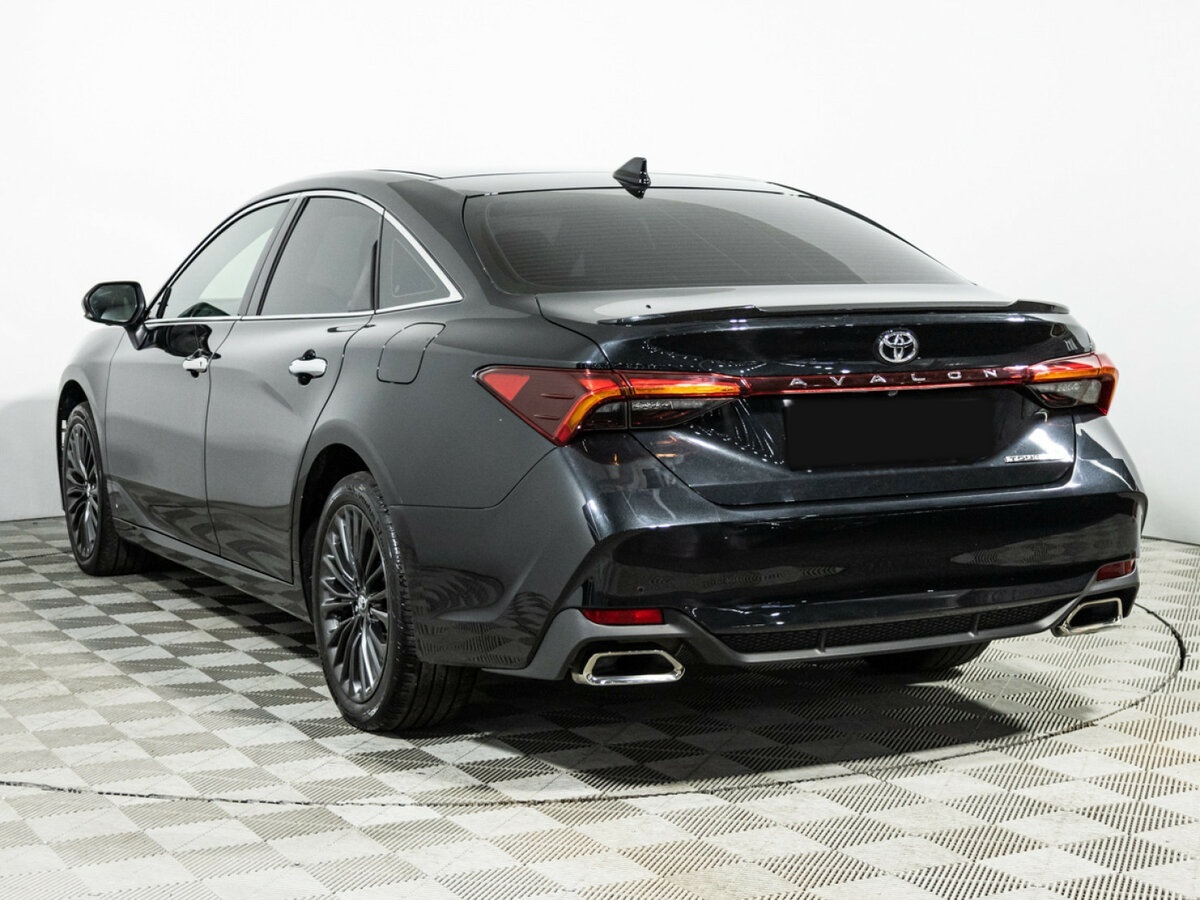 Toyota Avalon с пробегом — 2022 год. Фото: #5