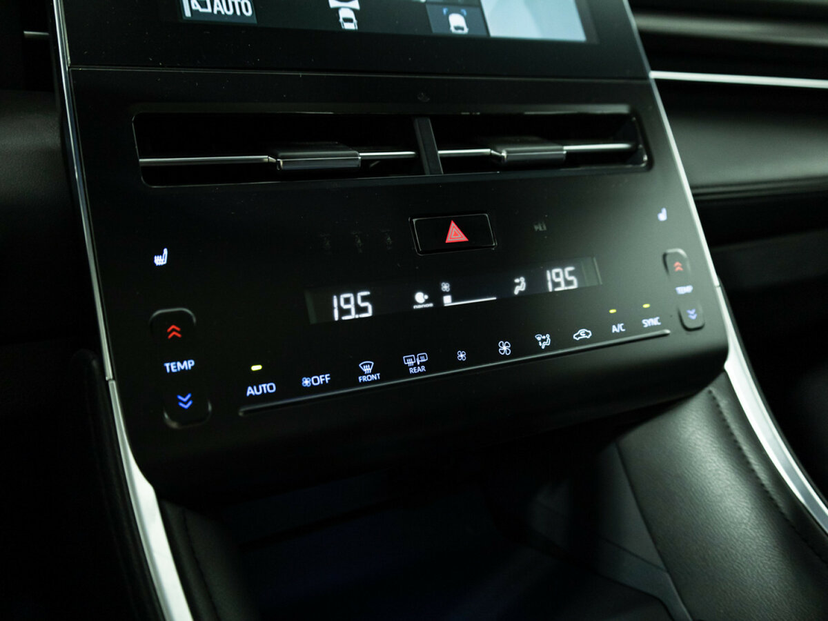 Toyota Avalon с пробегом — 2022 год. Фото: #17