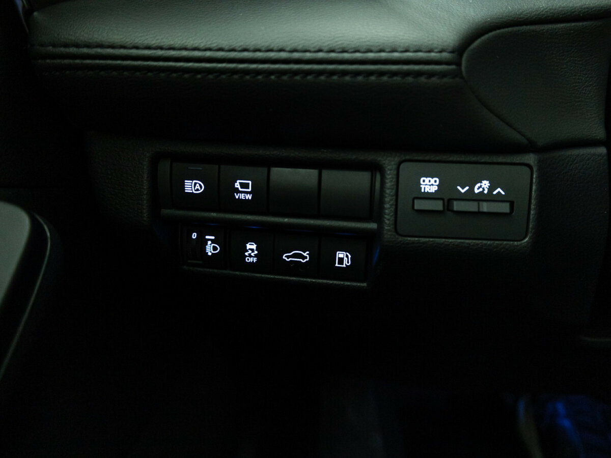 Toyota Avalon с пробегом — 2022 год. Фото: #19