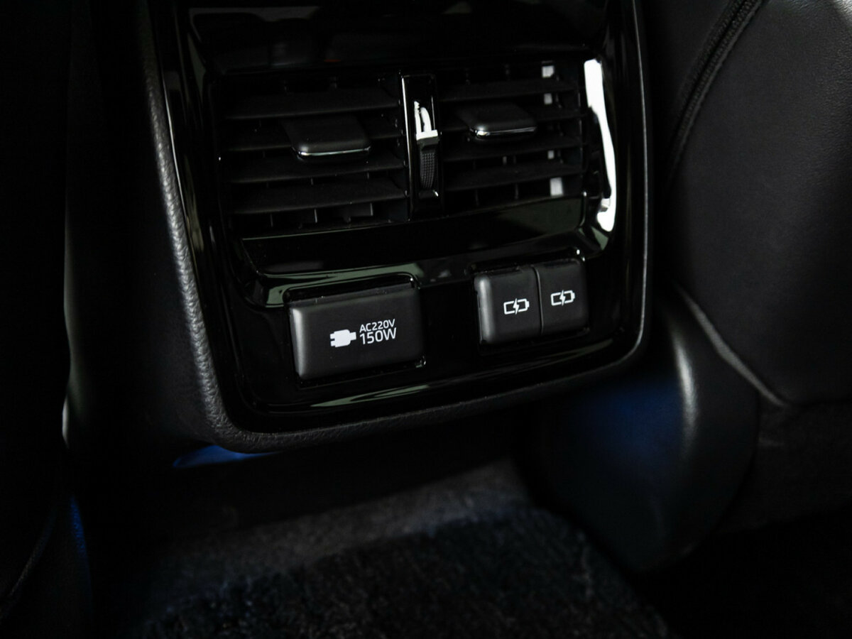 Toyota Avalon с пробегом — 2022 год. Фото: #22