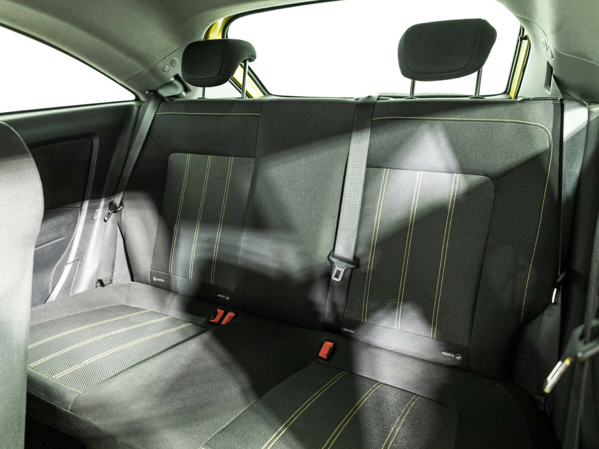 Opel Corsa с пробегом — 2011 год. Фото: #9