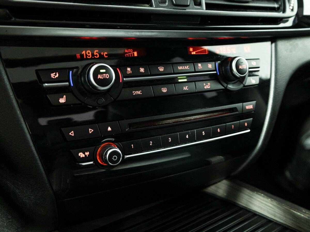 BMW X5 с пробегом — 2015 год. Фото: #18