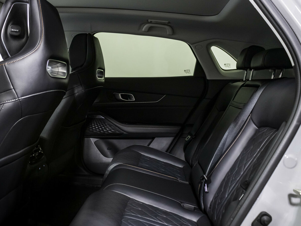 Changan UNI-K с пробегом — 2024 год. Фото: #10