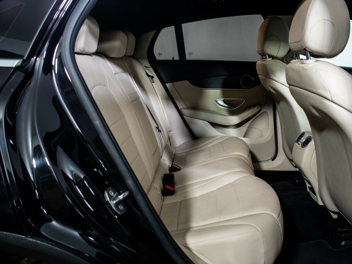 Mercedes-Benz GLC Coupe с пробегом — 2019 год. Фото: #8