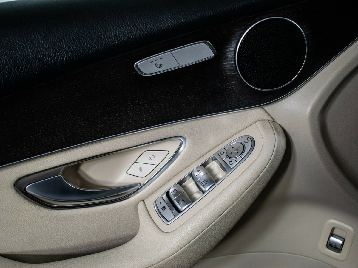 Mercedes-Benz GLC Coupe с пробегом — 2019 год. Фото: #15