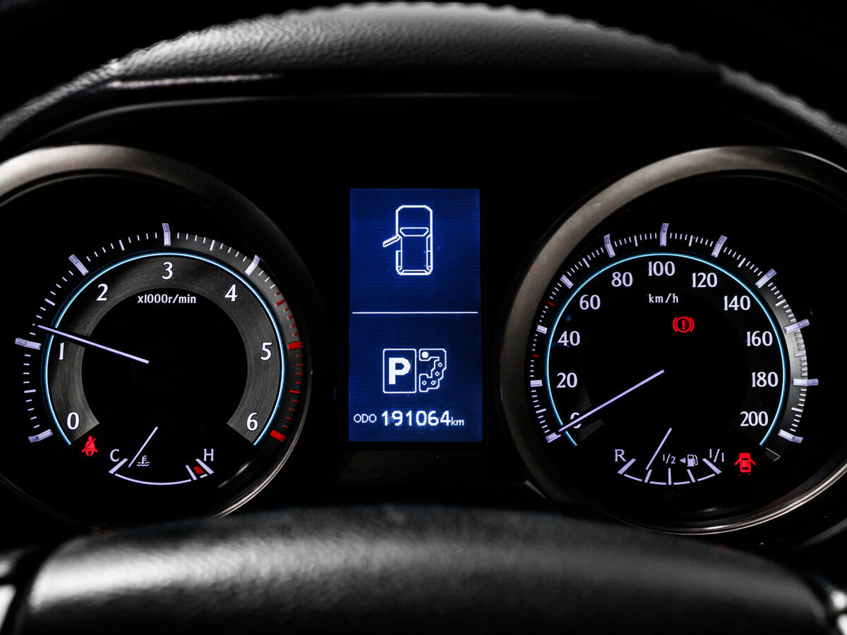 Toyota Land Cruiser Prado с пробегом — 2010 год. Фото: #7