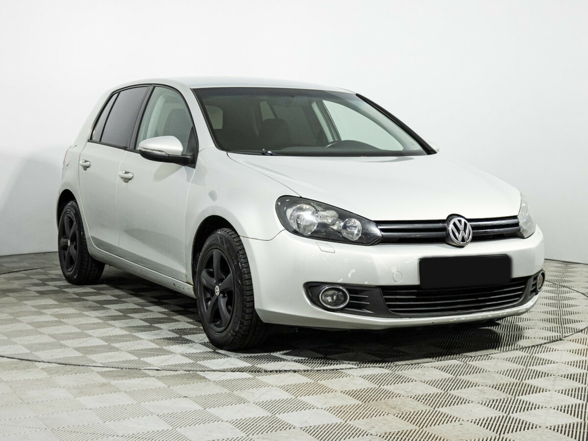 Volkswagen Golf с пробегом — 2010 год. Фото: #2