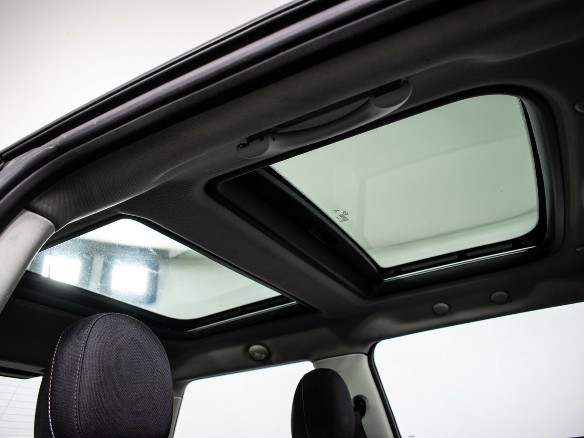 Mini Hatch с пробегом — 2017 год. Фото: #9