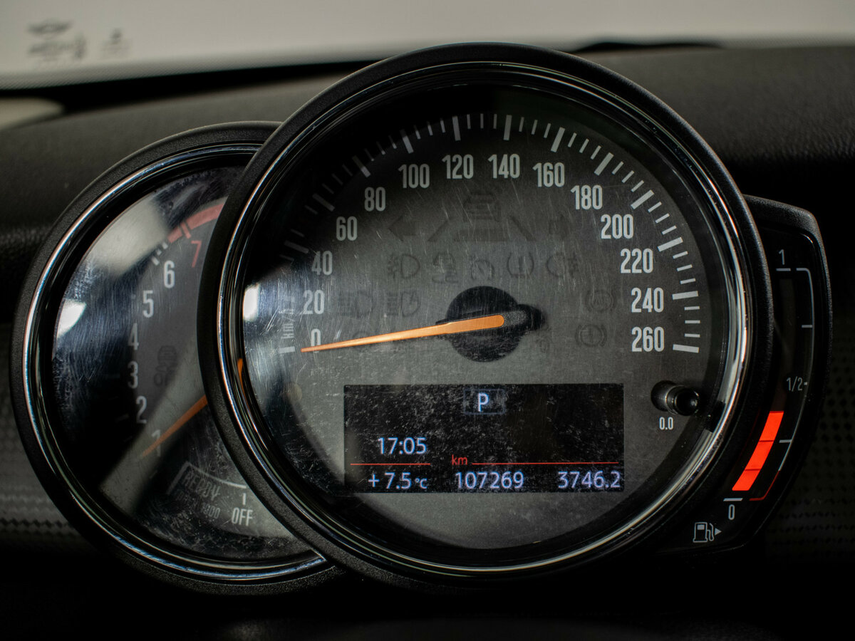 Mini Hatch с пробегом — 2017 год. Фото: #12