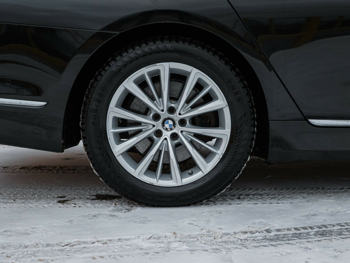 BMW 7 серии с пробегом — 2017 год. Фото: #11