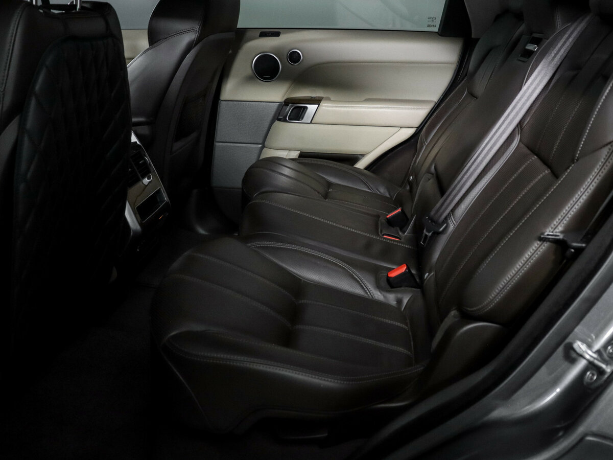 Land Rover Range Rover Sport с пробегом — 2016 год. Фото: #9