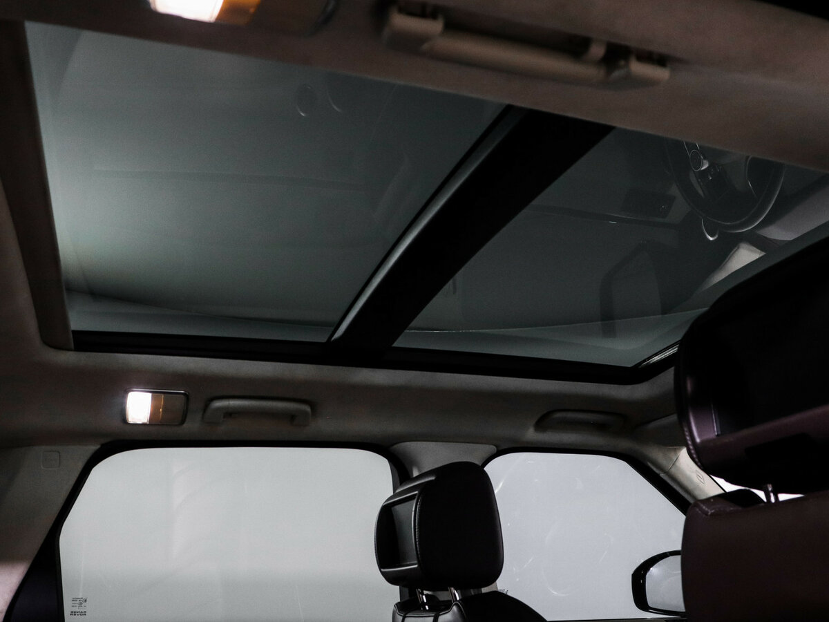 Land Rover Range Rover Sport с пробегом — 2016 год. Фото: #16