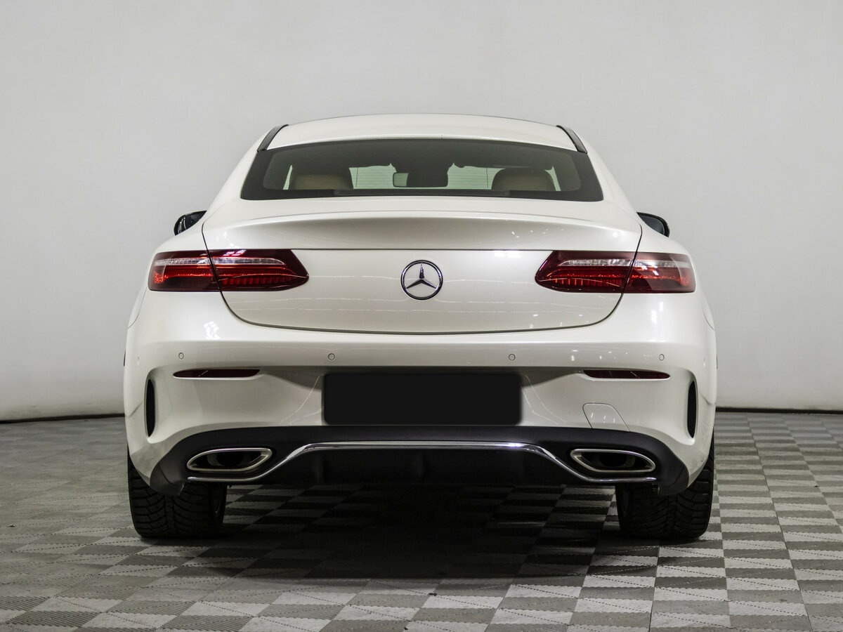 Mercedes-Benz E-Класс с пробегом — 2018 год. Фото: #4