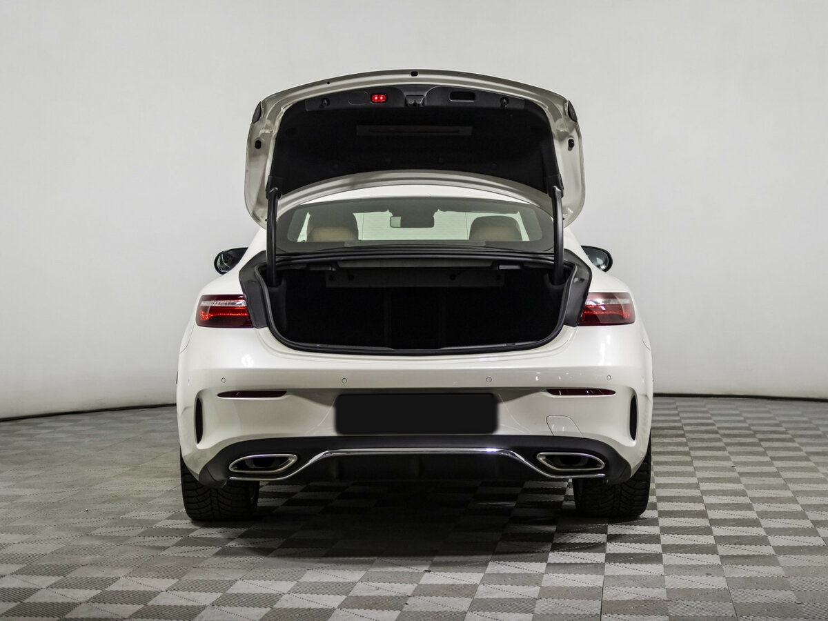 Mercedes-Benz E-Класс с пробегом — 2018 год. Фото: #16