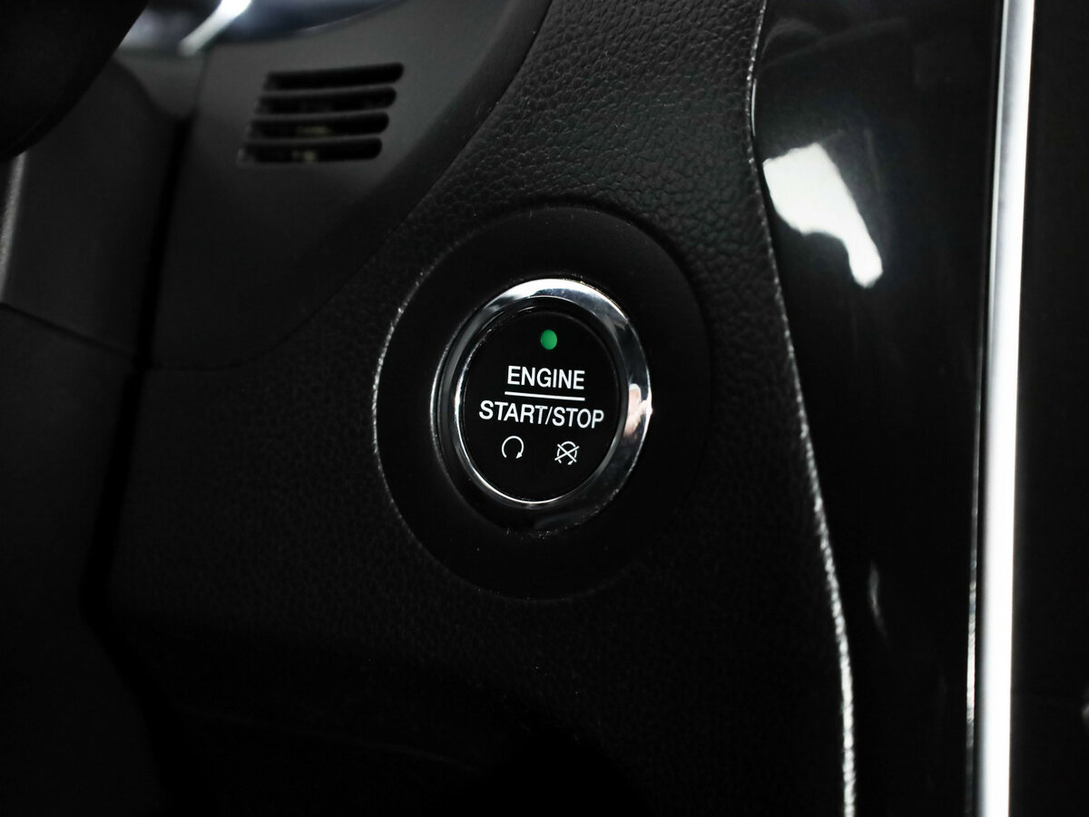 Ford Explorer с пробегом — 2015 год. Фото: #15