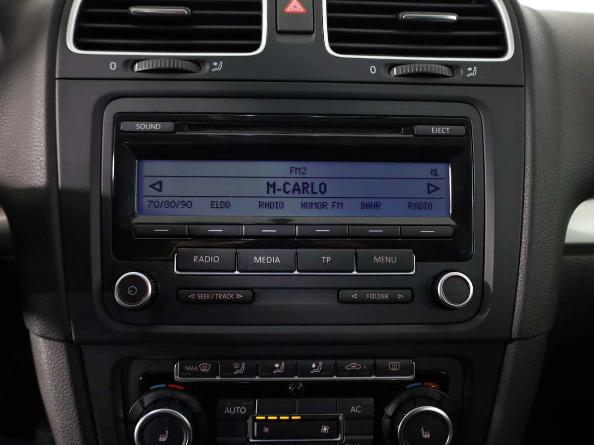 Volkswagen Golf с пробегом — 2009 год. Фото: #10