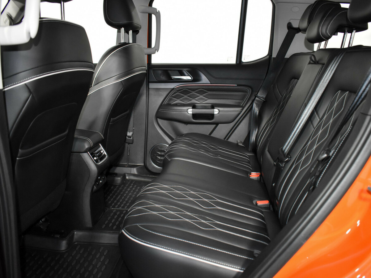 Tank 300 с пробегом — 2024 год. Фото: #10