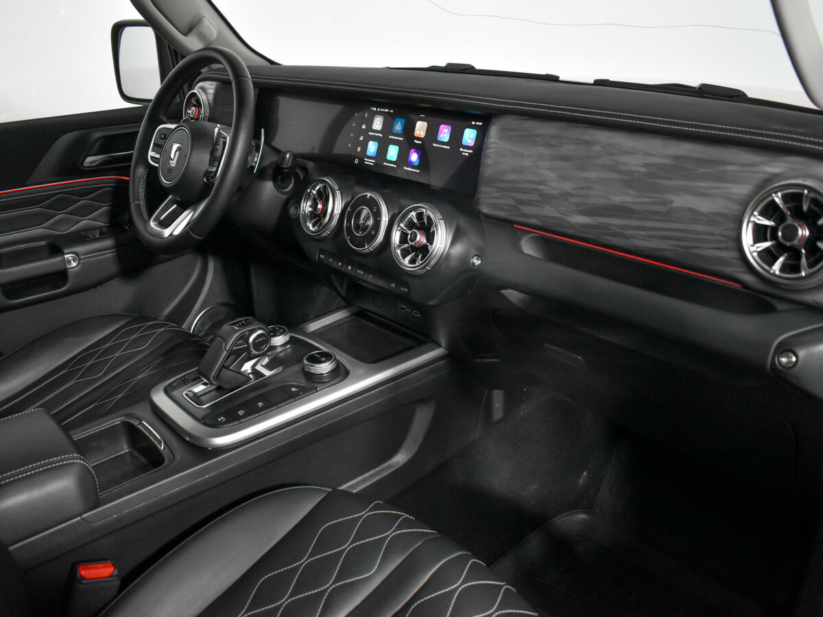 Tank 300 с пробегом — 2024 год. Фото: #11