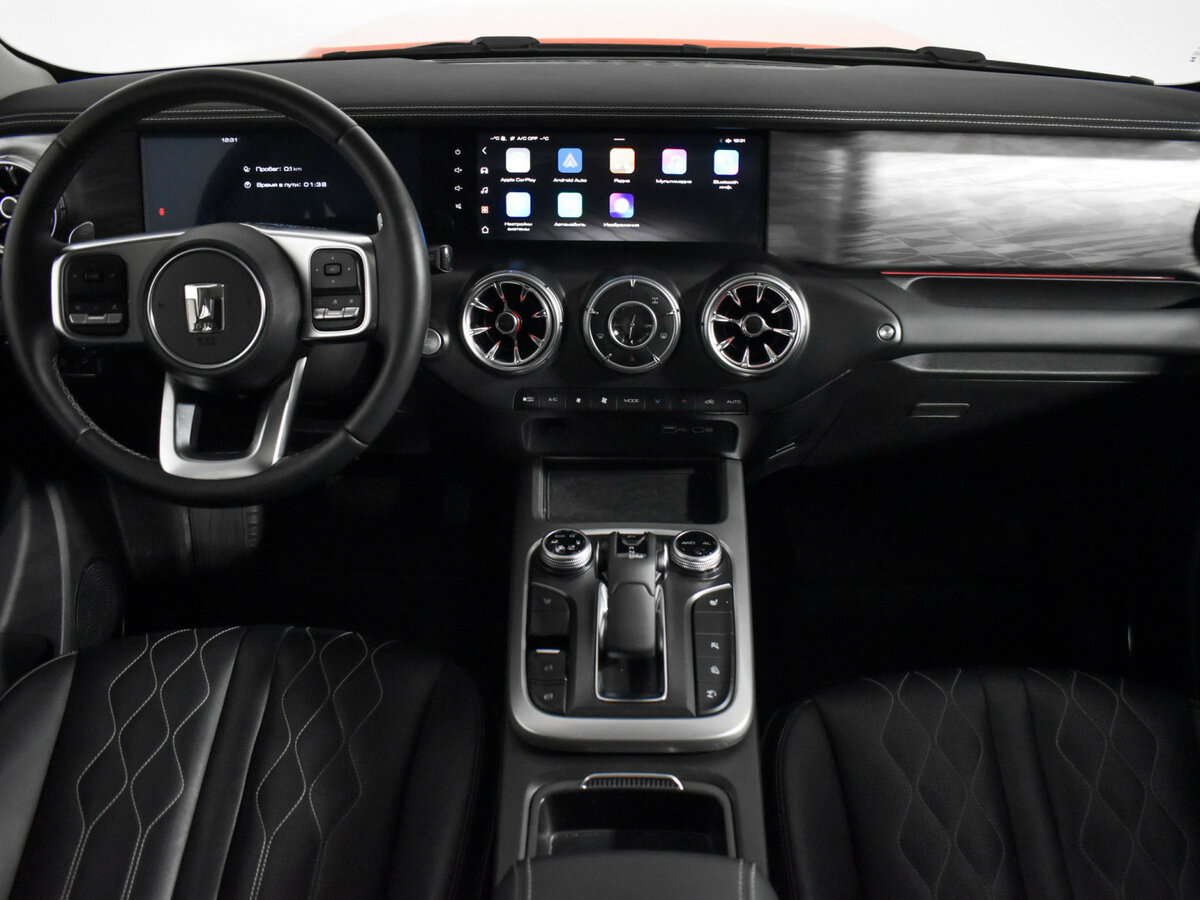 Tank 300 с пробегом — 2024 год. Фото: #18