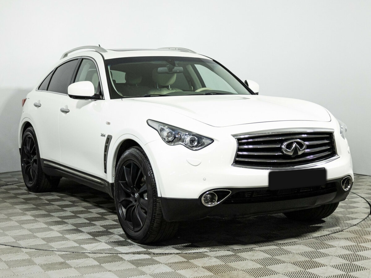 Infiniti QX70 с пробегом — 2016 год. Фото: #2